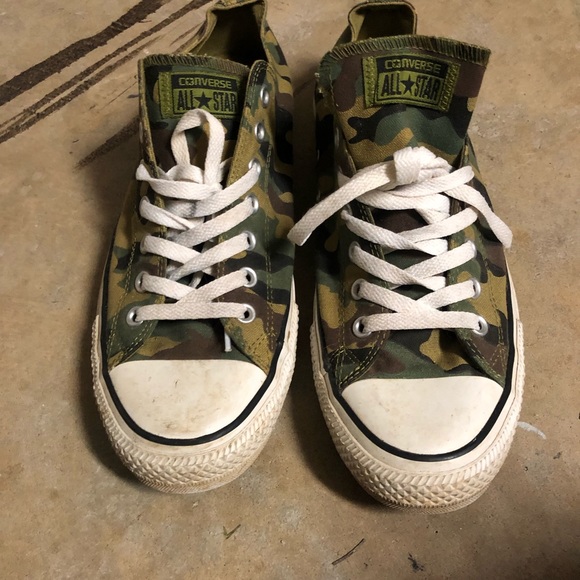 low top camo converse